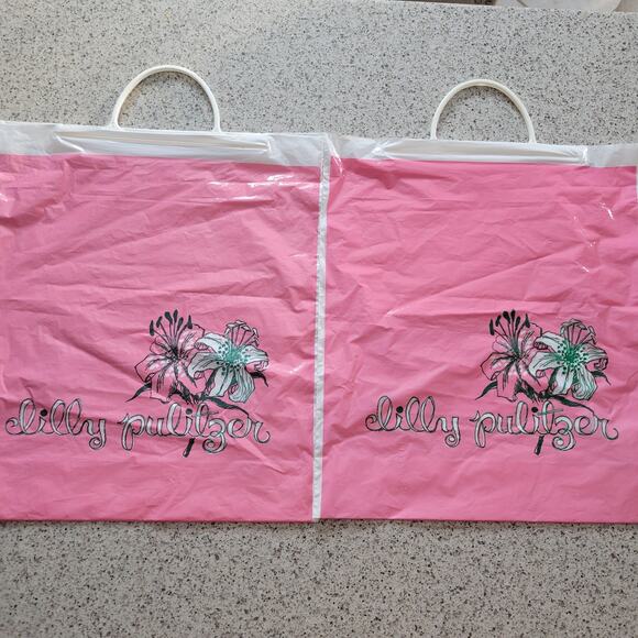 VTG Lilly Pulitzer 2 Logoed 18x16 Plastic Retail Store Shopping Bags Snap Handle - Picture 2 of 7